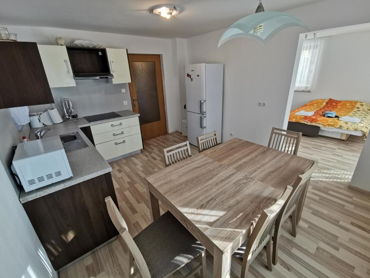 Apartments Henigman Бохінь Екстер'єр фото